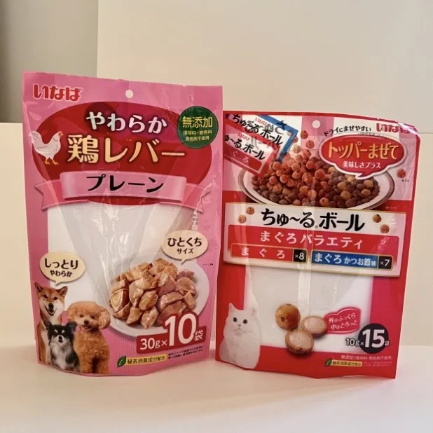 Uy hayvonlari uchun oziq-ovqat uchun tik turgan sumka